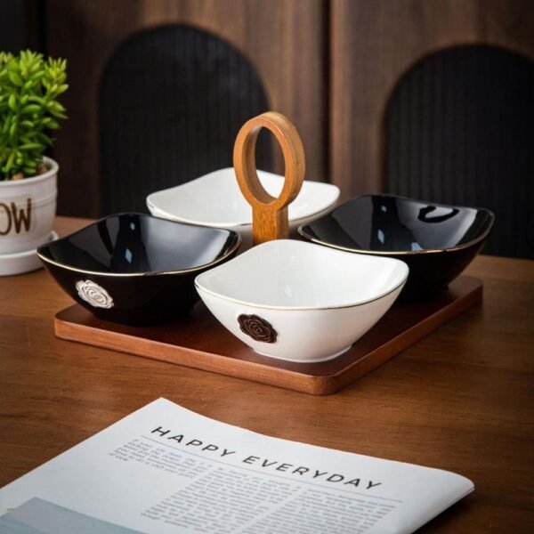 طقم تسالى على حامل خشب بامبو – Rosa