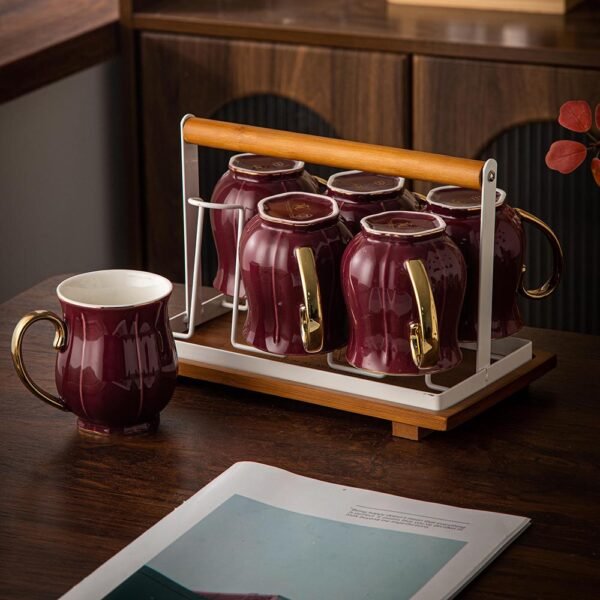 طقم مجات على حامل – Queen – نبيتى